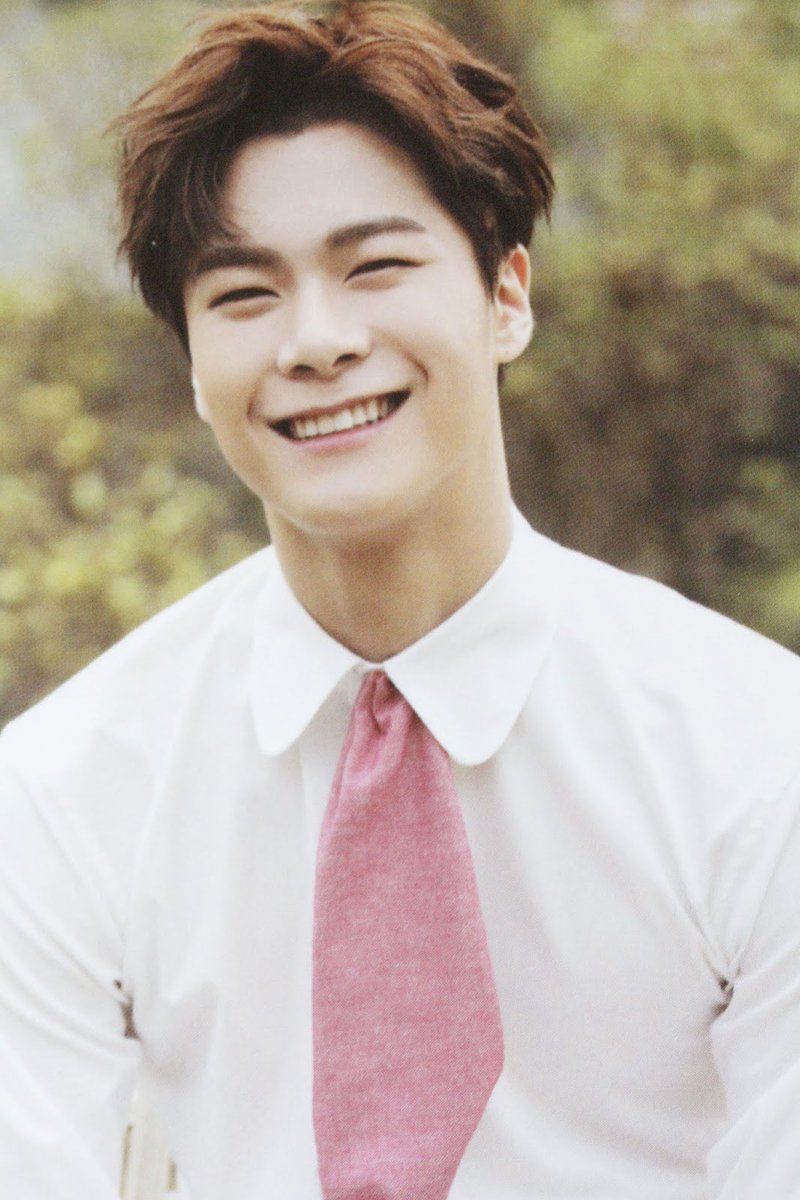 We just lost a beautiful musician. I hope you found peace, Moonbin.