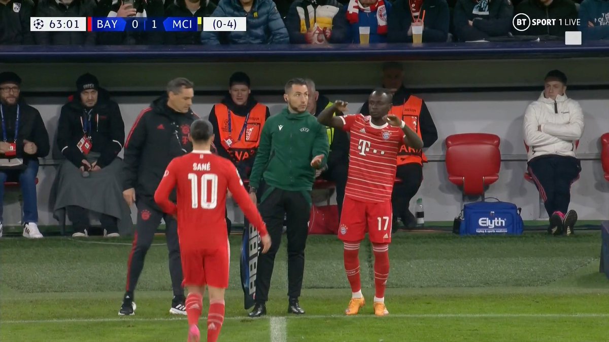 ActuFoot_'s tweet photo. Sané 🔁 Mané https://t.co/RCIzLjxr5H