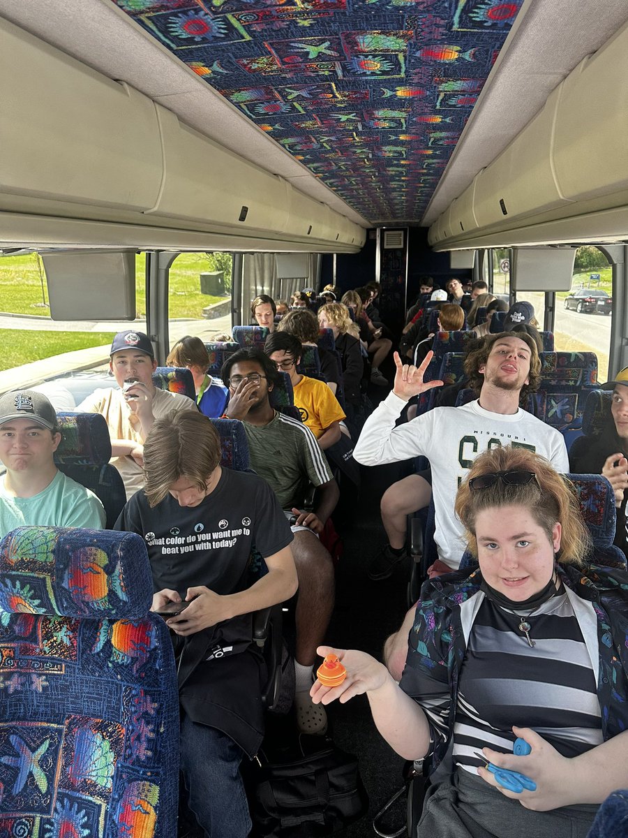 ModZIndoor's tweet image. Annnnnd we’re off!