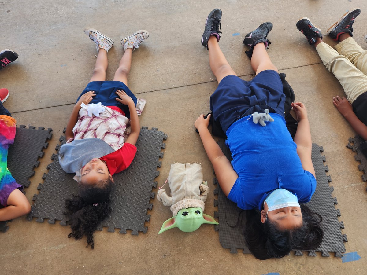 Pinejog's tweet photo. Nothing better than outside meditation surrounded by nature as part of our Teaching Empathy through Nature ELO program! Even Baby Yoda joined these 21st Century CLC youth @BelvedereBees in the fun! #PrimeTimePBC @cscpbc @PrimeTimePBC @jamie_rottura https://t.co/SYfOdnLXYD