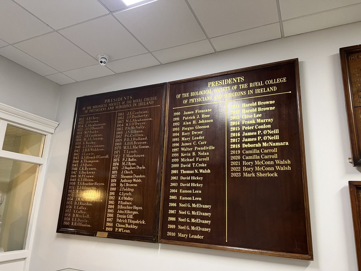 dunleavy_katie's tweet photo. Such an honor to be back @RCSI_Irl to chat with fantastic #AMSA medical students about my journey in medicine! 

So grateful to my mentors at #RCSI &amp; those physical exam skills! 🙌🏻🥼🩺@dmcsurg @CamillaCarrol10 #ProfJPONeill @AliceMcGarvey @RCSI_Alumni 

Now onto #ESGEDays2023 😊 https://t.co/b9Ole3b1Fi