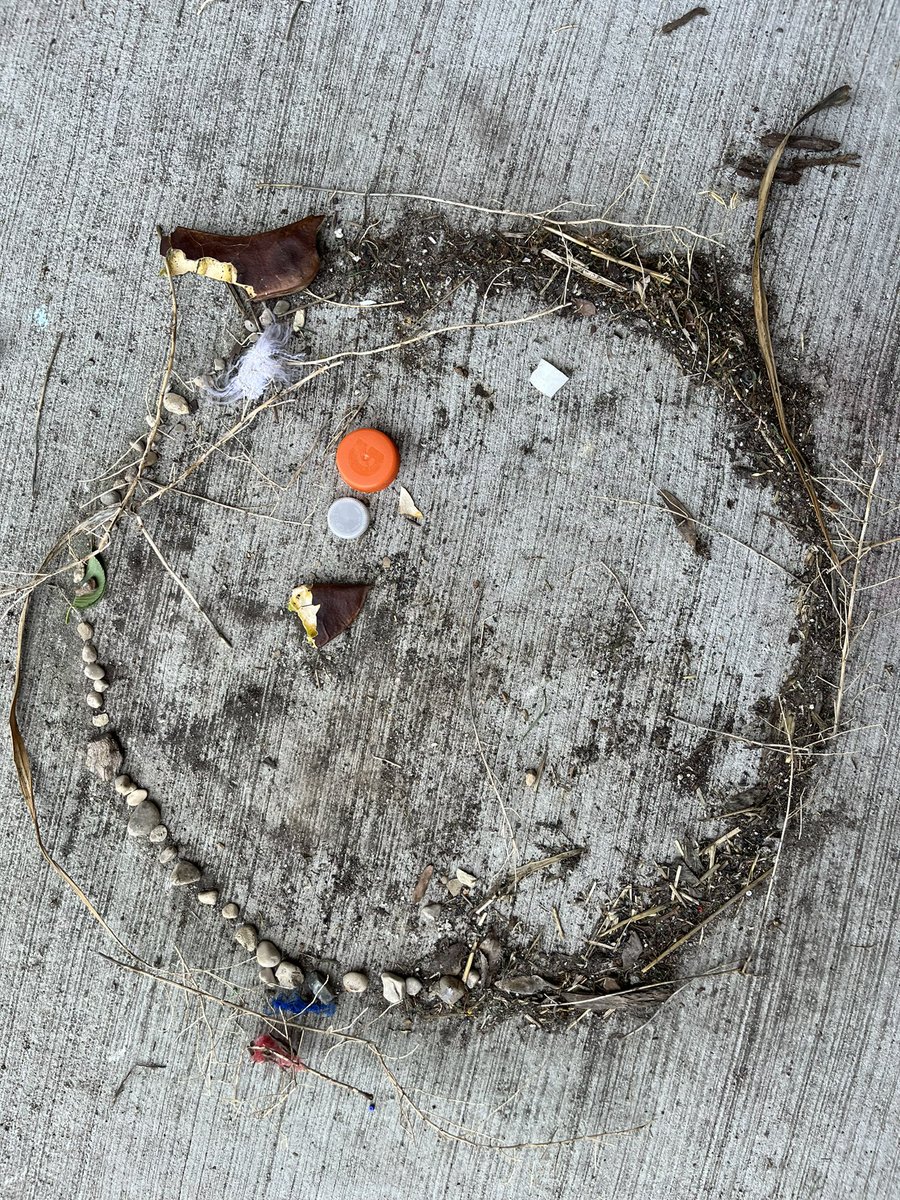 ErinALynch1's tweet photo. My Kindergartners created land art using materials from our playground inspired by land artist, Andy Goldsworthy. We have been studying eco-artists and climate justice all week. Check out their work! #EarthDay2023 @CTULocal1 #CTUClimateJustice https://t.co/udAYb48d60