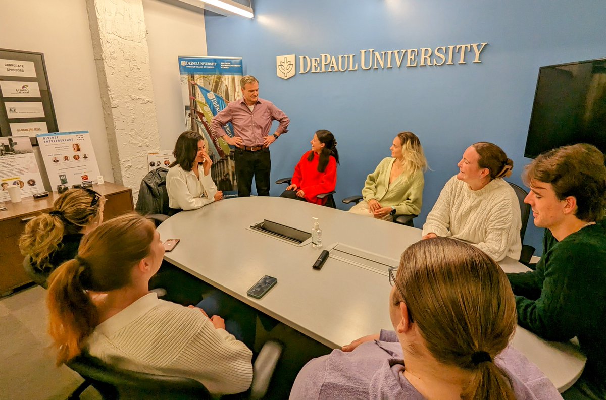 mattragas's tweet photo. Thanks to @connectory, @ColemanCenter and @1871Chicago for hosting our @CMNDePaul PR/AD Entrepreneurs class last night! Chicago is truly our classroom and laboratory for experiential learning. #PRAD373 #innovation #entrepreneurship cc @DePaulNewsline @DePaul_News https://t.co/UpEJU4MI8Q