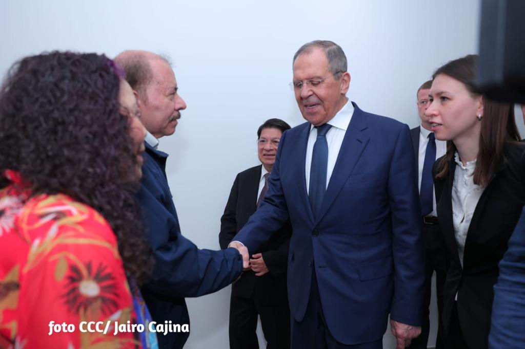 Hellen2HL's tweet photo. En #Nicaragua se reúne el Canciller Lavrov con nuestro Presidente y Vicepresidenta 👏🇳🇮🇷🇺
#LaPazNuestraVictoria 
@mae_rusia 
@la_moralimpia https://t.co/bjAmI5E9os