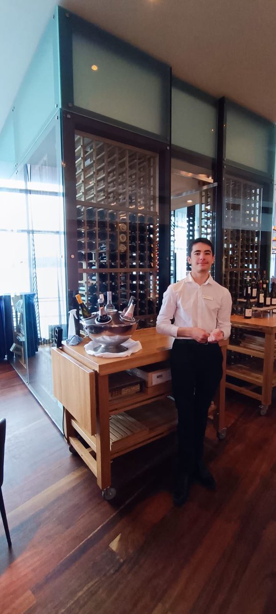 lpmartinbret's tweet photo. Visiting now Laura, Adrien, Yoann and Logan at @hiltonreykjavik . 4 weeks internship with @ErasmusplusFR @education_gouv #bacprocsr @noselevesontdutalent https://t.co/qKbqhj5yfb