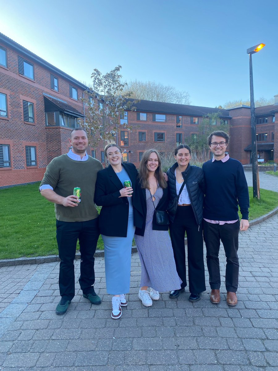 Anker group photo at #Dalton2023 🥳 we had the best lanthanide and group 13 talks/posters… voted by us