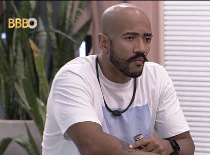 centralreality's tweet photo. Alface sobre Larissa: “Ela movimentou muito o jogo. Deram a receita pra ela, ela veio e conseguiu aplicar. Fez o que o Brasil quis. Ela veio, uniu as pessoas e fez o que o Brasil quis, isso é inegável. Só que você sentir que você podia estar no top 3. Se o dois não voltam a gente podia estar no top 3. E você sentir que você pode sair pra uma pessoa que já saiu do programa te da uma... porra, velho. Eu não sei o que eu poderia mais ter feito, sabe.” #BBB23
