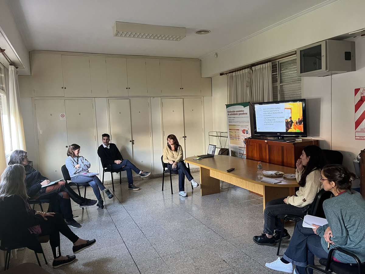 EySRural's tweet photo. Hoy compartimos el Seminario de Avances de Planes y Proyectos de Investigación - Extensión con el fin de consolidar un espacio permanente de interacción y de construcción colectiva de conocimiento 

@intaargentina @CONICETDialoga @fcabalcarce @extensionunmdp @INTABalcarce https://t.co/s0xTX37WFM
