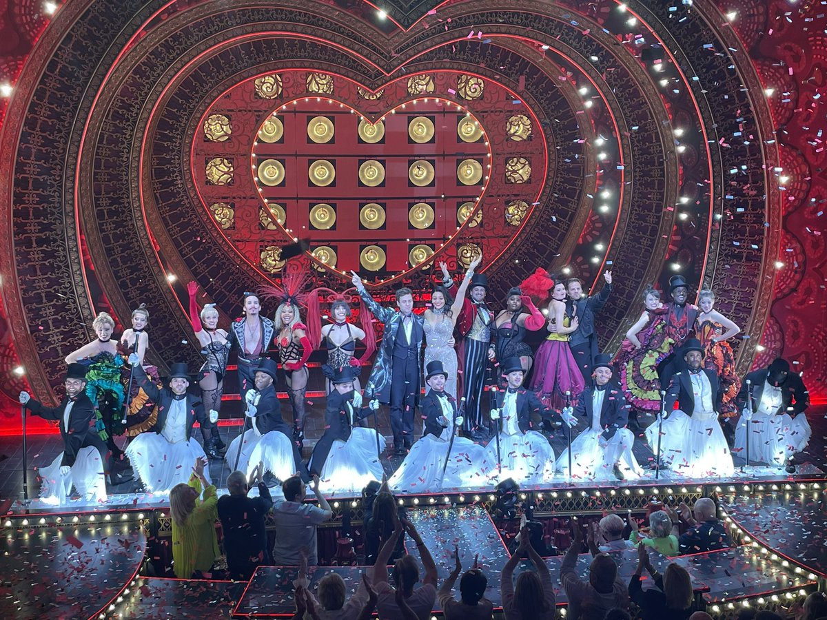fariar's tweet photo. Amazing afternoon, amazing performance, amazing everything!! Just loved moulin Rouge!! @moulinmusicaluk https://t.co/ImiccCJA4J