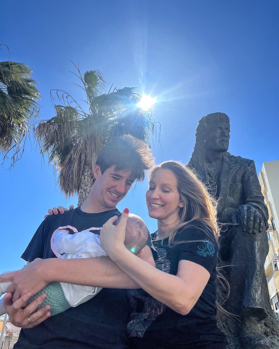 MariaToledoMT's tweet photo. ☪️ Volver al mismo lugar contigo… Como cuando estabas dentro de mí, volvemos ahora que estás fuera con toda la vida que te espera.
Mi bebé, este lugar es especial, algún día lo entenderás. ❤️

#SanFernando #Camarón #laisla #componiendo #inspiración https://t.co/lNaLrmM2Jd