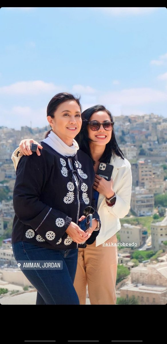 Parang magkapatid lang sila
<a href="/aikarobredo/">Aika Robredo</a> <a href="/lenirobredo/">Leni Robredo</a>