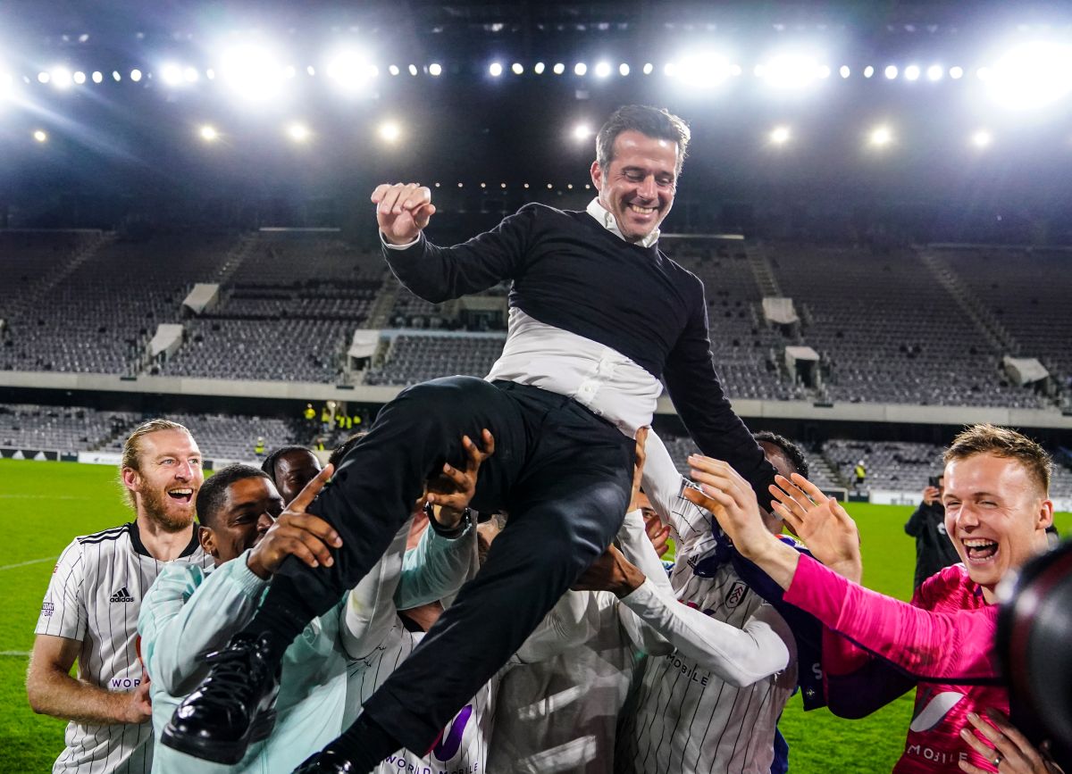 HammyEnd's tweet photo. The Whites had won promotion back to the top flight in some style just a season after a devastating relegation with rifts in the camp.

Obrigado, Marco! 🇵🇹

#ffc #coyw #silvaservice #hesagenius #utf https://t.co/TTLh3oHknQ