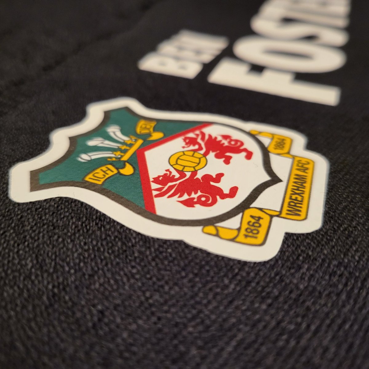 HusonDesign's tweet photo. In celebration of the incredible penalty save last week, we have made this gift for @BenFoster of @Wrexham_AFC 

Help us get this gift to Ben!! A custom goalkeeper towel!

@VancityReynolds can you help?

#football #wrexhamfc #benfoster #ryanreynolds https://t.co/vu7b4mLqmN