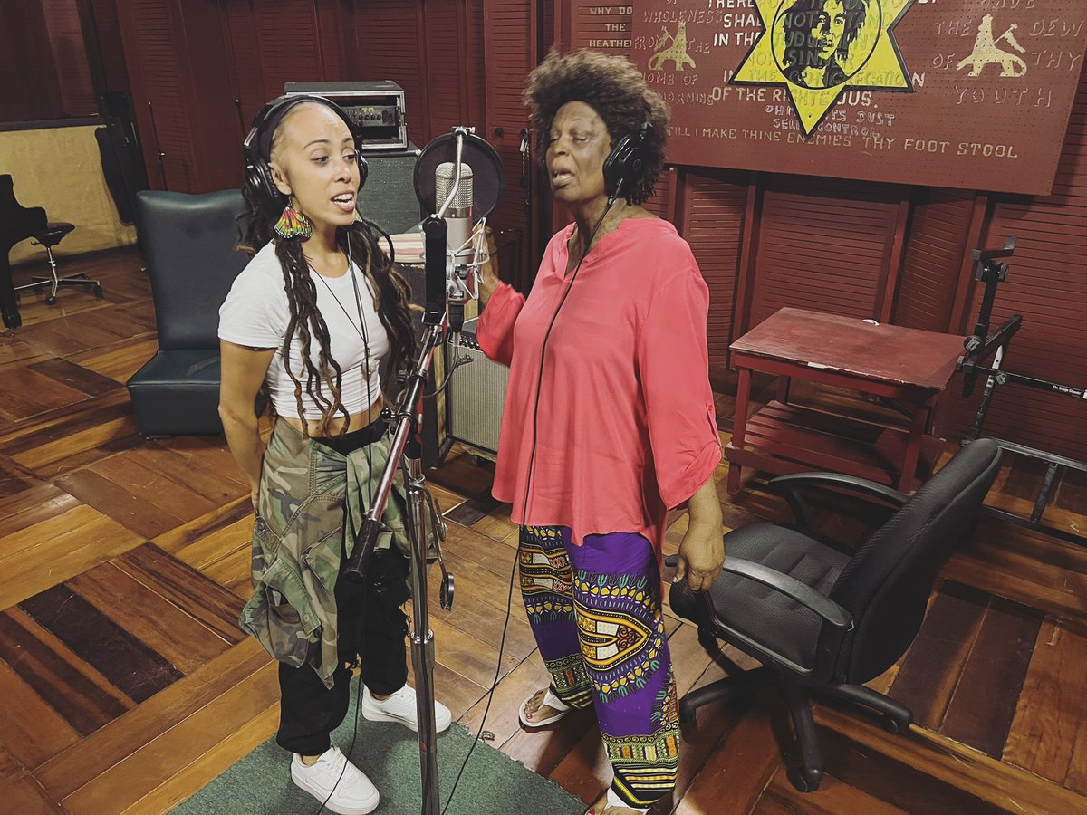 NattaliRize's tweet photo. This Friday Fam! 💥
My new single Liberate with Judy Mowatt is Rizing into the atmosphere 💫 Be amongst the first to hear it, pre order & save here: https://t.co/pLiXZKNxzx 🌹🔊🌹
This one is different.
produced by @jr.astonbarrett
#RebelMusic #RizeUp #LiberationTime https://t.co/a5xsKNb8JM