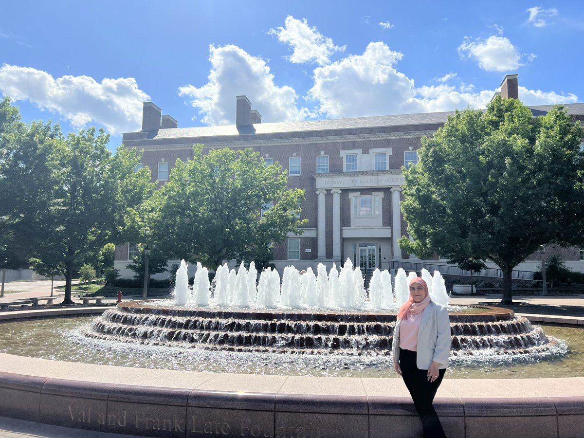 mayartarek7's tweet photo. Finally defended my PhD #PhDone #PhinisheD 
A week late because I was sleeping, a tired mom in academia @Momademia https://t.co/iLHF9UYMjw