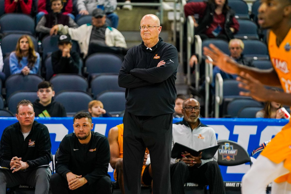 UMSL Athletics tweet media