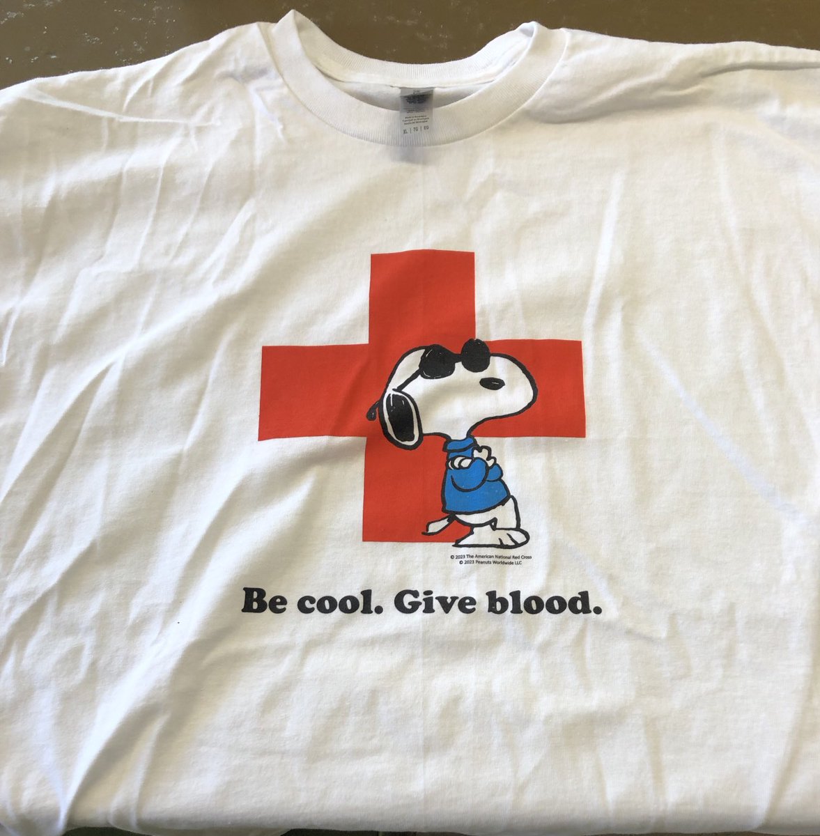 TerryTbsupt's tweet photo. Juice, cookies and a Snoopy T-shirt. I don’t know why anybody wouldn’t donate blood. https://t.co/sjsKUbKVlD