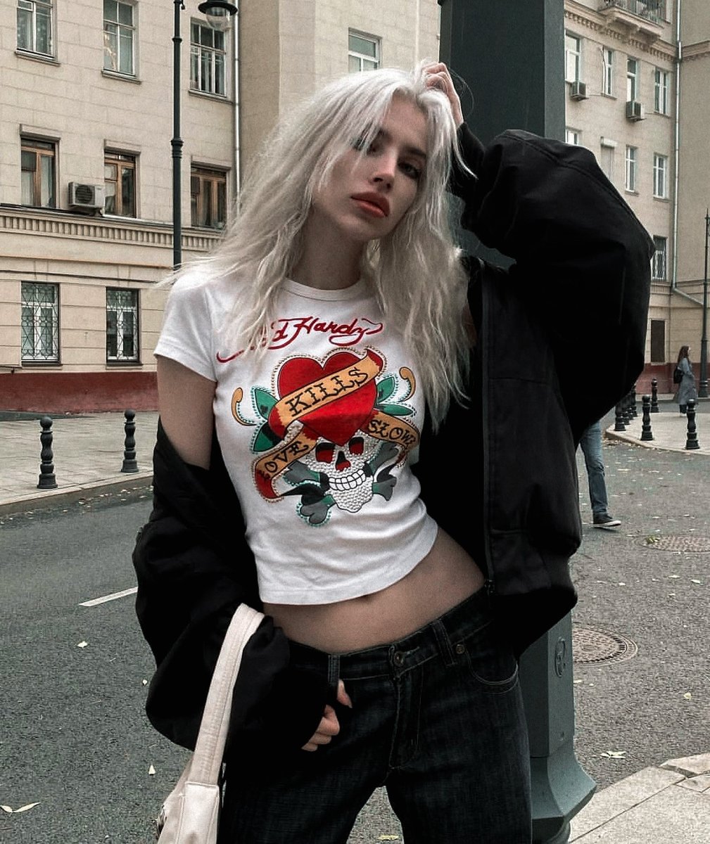 SILENTFLEURS's tweet photo. ㅤㅤㅤㅤㅤㅤ

ㅤ         ㅤ  ㅤ ❱❱   𝒔𝒕𝒊𝒍𝒍 𝒂 𝒕𝒓𝒂𝒄𝒆 
ㅤㅤㅤㅤㅤㅤㅤㅤㅤ𝒐𝒇 𝒃𝒐𝒅𝒚 𝒑𝒂𝒊𝒏𝒕.

ㅤㅤㅤㅤㅤ https://t.co/VBHAo7Oujq