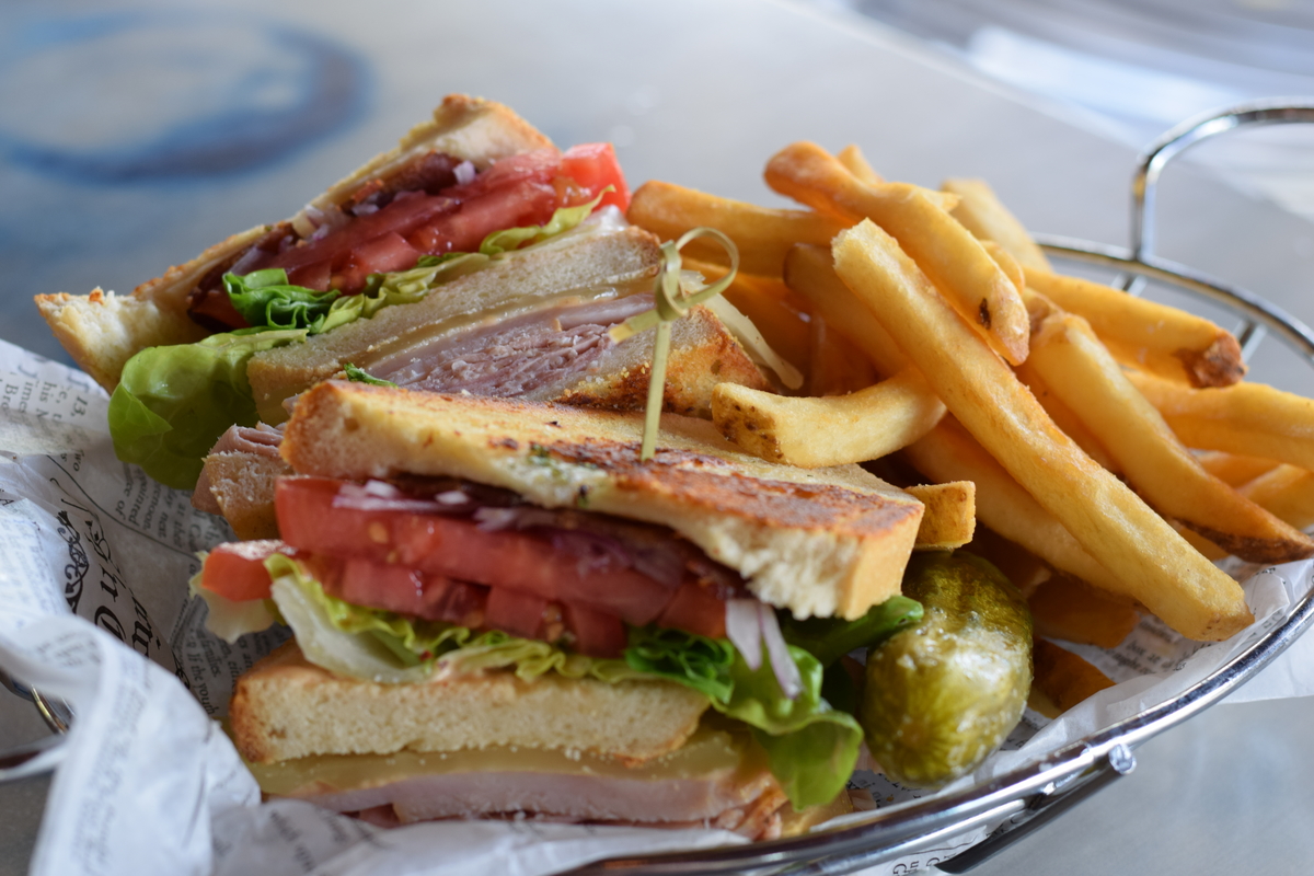 At Gatorville Poolside Bar &amp; Grill, we believe that good food and good times go hand in hand. Care to join us?