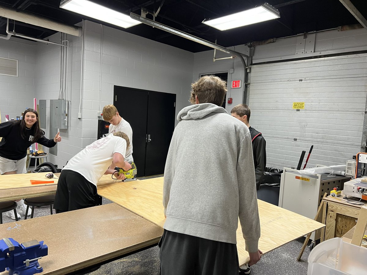 TheMakeryBSD's tweet image. Students in Finite Math have been hard at work on this project and it’s almost done! Mrs. Miller will soon have a nice place for eggs, produce, and goat milk soap pick up!