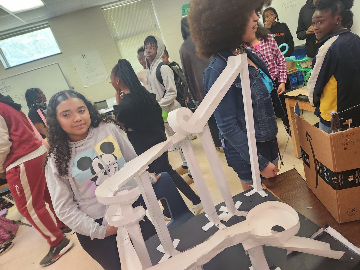 Mr.Watts 7th grade team showcased thier learning of kinetic and potential energy through models. <a href="/lhmarrero/">Lori Marrero</a> <a href="/LateshaSmithMBA/">Latesha Smith,M.B.A</a> <a href="/knoxmiddle/">Knox Middle</a>