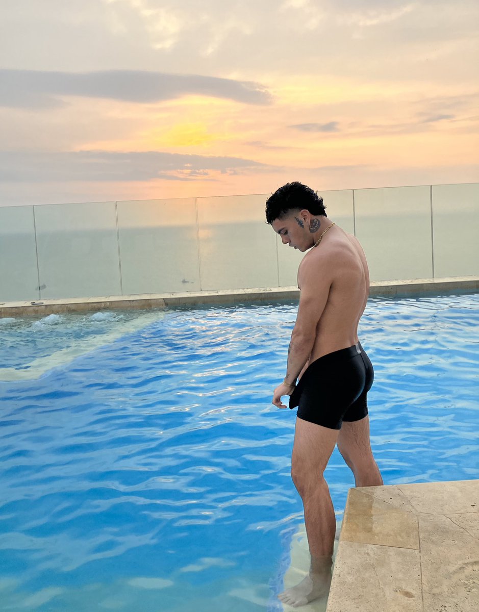 mioof_'s tweet photo. Todos quieren comerse un colombiano 😋 https://t.co/kE48LTvp8e https://t.co/PAUtQkvtbz