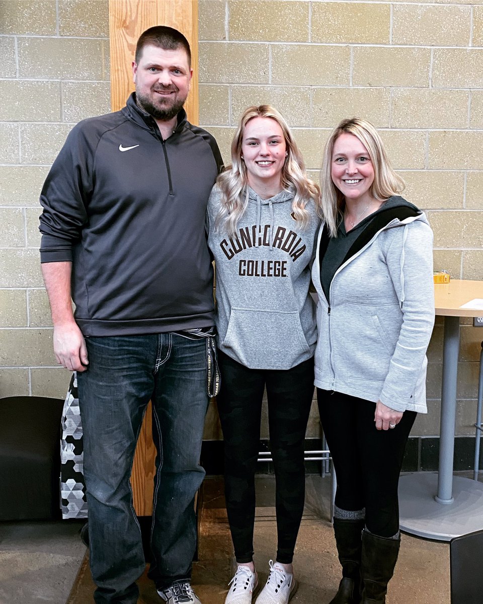 yellowjacketvb's tweet photo. Congratulations to Morgan Burkman for signing with Concordia to play Volleyball! We are so excited for you! https://t.co/jvg1HVVYqh