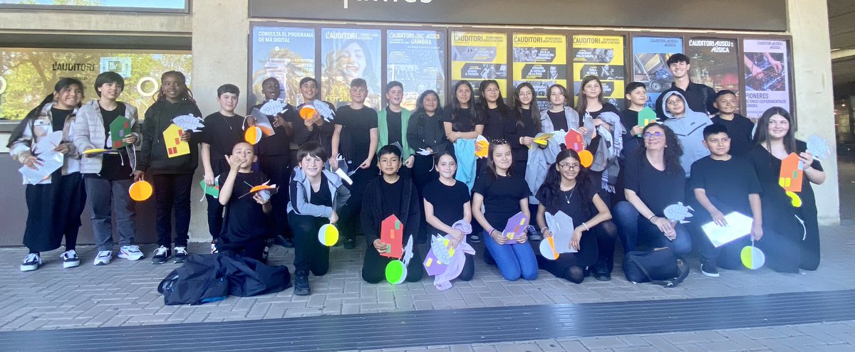 FEP_mac's tweet photo. #cantània2023 #lesportesdelmón #5èdeprimària #artistes MOLTÍSSIMES FELICITATSSS ARTISTES! Experiència per recordar! @escolesFEP @auditoribcn https://t.co/4wFZgtm6pC