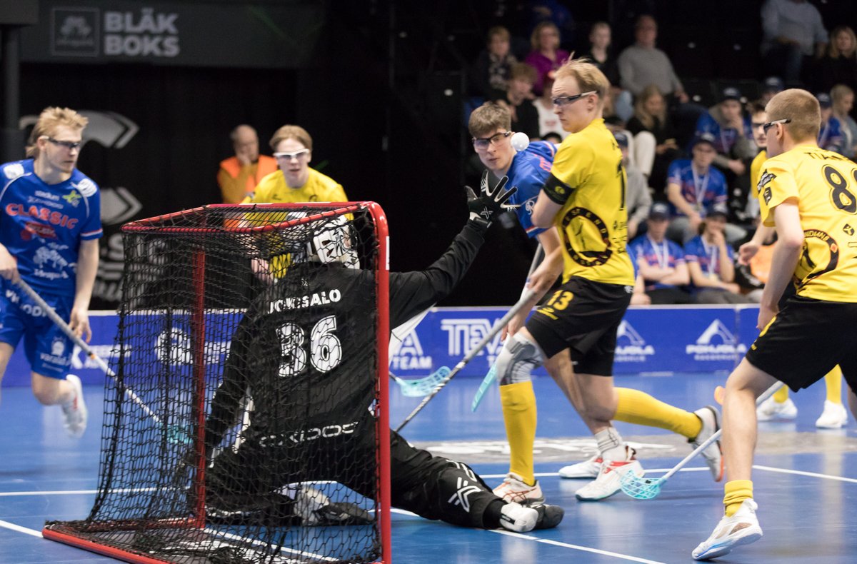 Salibandyn P22 SM-sarjan kolmannen ja ratkaisevan finaalin Classic - Indians kaikki kuvat nyt albumissa:
salibandyliitto.kuvat.fi/kuvat/Juniorit…
#salibandy <a href="/scclassic/">SC Classic</a> <a href="/WestendIndians/">Westend Indians</a> <a href="/Salibandyfi/">Salibandy.fi</a> <a href="/paakallofi/">Pääkallo.fi</a>