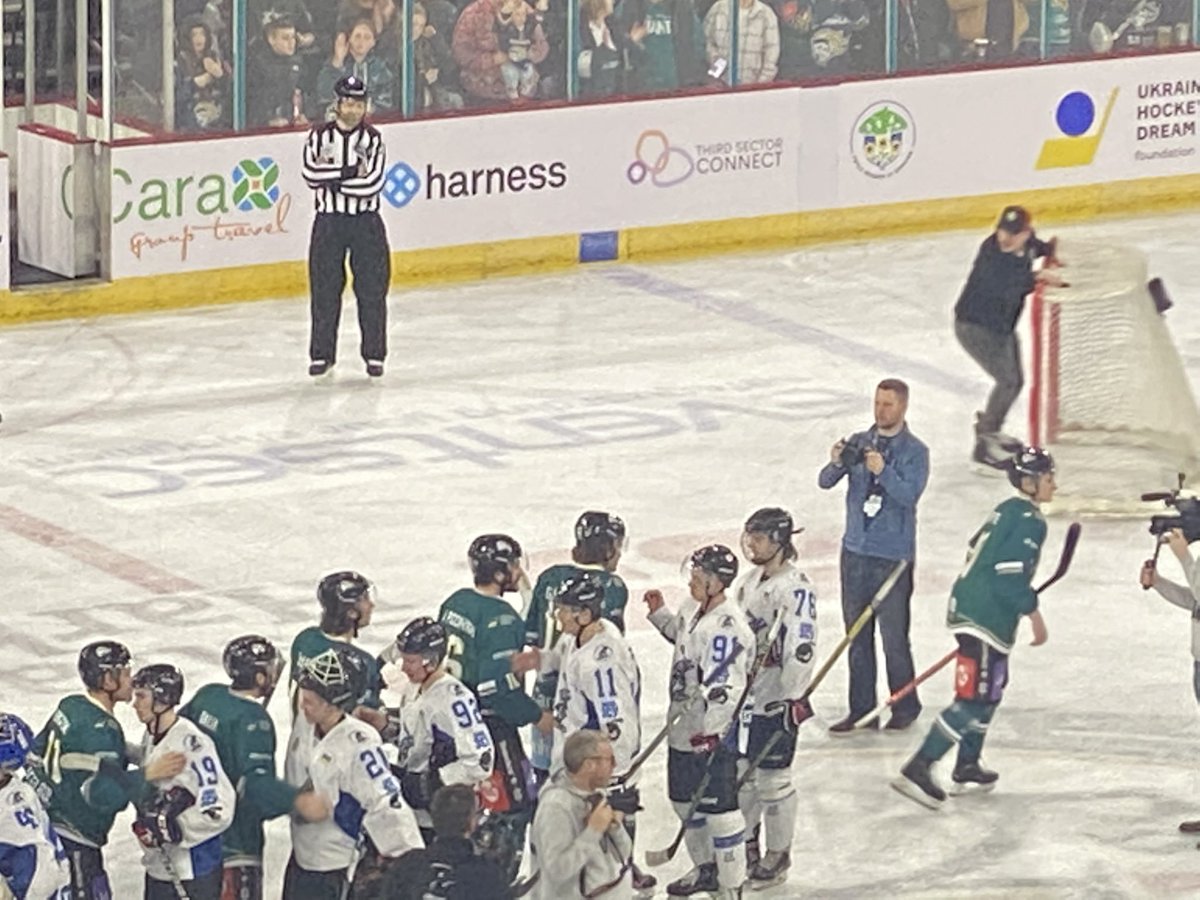 Gavin Nelson tweet media