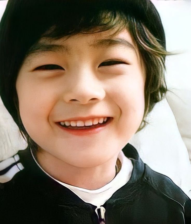 mel_mel10592's tweet photo. gracias Moonbin, descansa en paz. https://t.co/iXFUT07PUZ