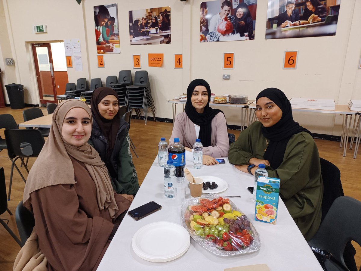 Fitzalan 6th Form tweet media