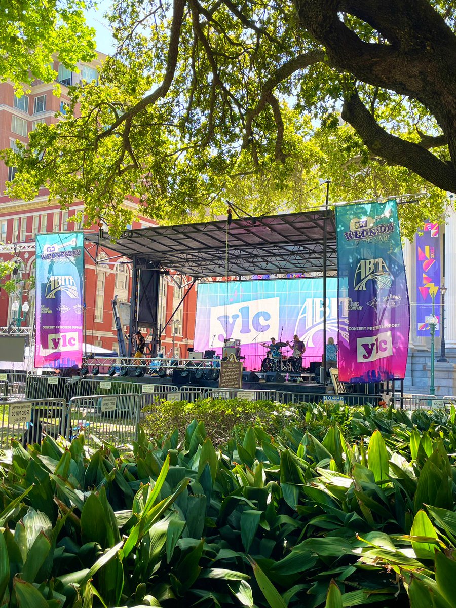 DavidMora's tweet photo. Great weather for @YLCWATS today! 🌞🌳🎶 #NewOrleans #WednesdayAtTheSquare https://t.co/fvCLe8uhT7