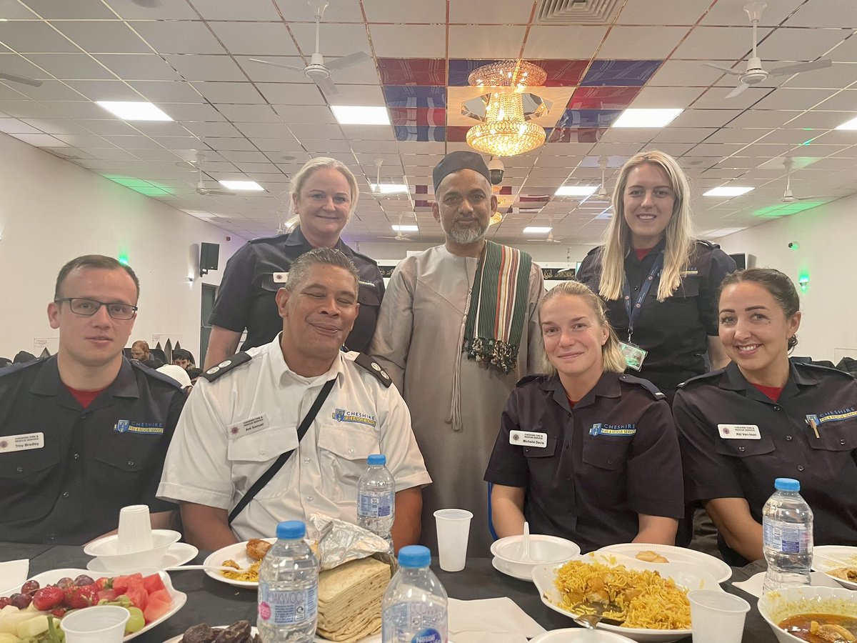 HarkinKath's tweet photo. A superb evening spent with #WarringtonIslamic association at a special invite event to open fast (iftar) as part of the blessed month of #Ramadan with the community and partners. Was such an honour to be invited and part of a special evening leading up to #eid @CheshireFire https://t.co/3wtXO8dagt