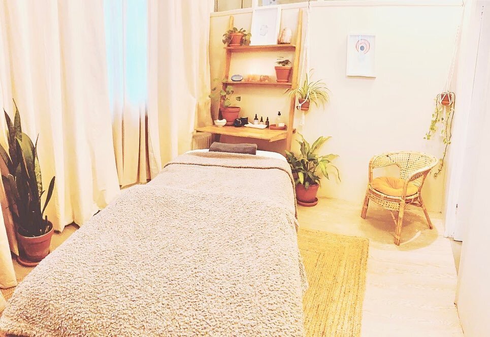 SoulfitLtd's tweet photo. As part of our 5th Birthday 🎈🪩🎈celebrations this Saturday 22nd April, the very wonderful ✨Hannah Lewith @hannahlewith &amp; ✨Lisa Barrett @lisa_barrett_facials will both be offering 20 minute mini treatments for £20.

✨Take a little bit of time out &amp;… https://t.co/JtNp5touWu https://t.co/vXenuHhxcC