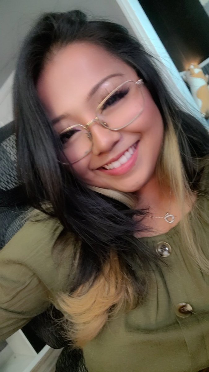 Live on Twitch. Come say hi!
Playing mw2019 customs! I know!

Twitch.tv/kitkatttthe