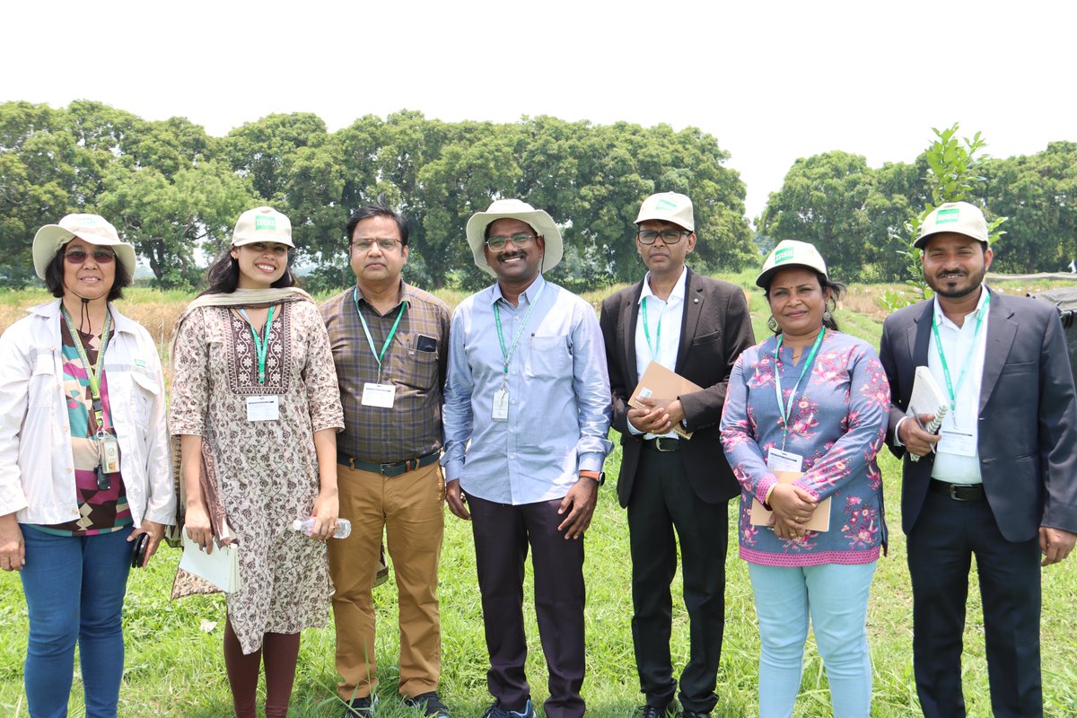 irrieducation's tweet photo. #OngoingCourse
IRRI Education is currently hosting five senior officials from Grameen Foundation India for an exposure visit at IRRI Headquarters, Philippines.
#exposurevisit #ricescience #riceresearch #riceproduction #digitaltechnologies #valueaddition #IRRIinnovation https://t.co/PHqqcVbrI8