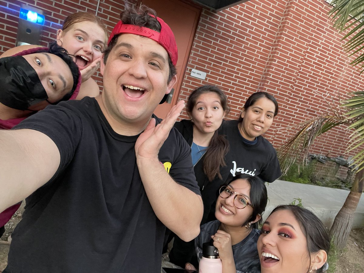 z_mastaa's tweet image. Performance Friday night 😙😙😙 come see 
#mambo #groupdance #dancefam