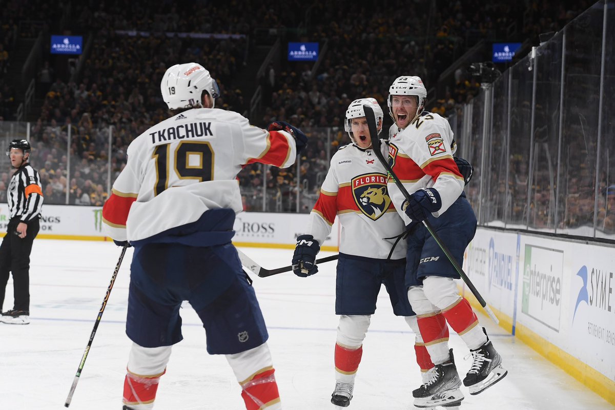 FlaPanthers's tweet photo. LET’S GO HOME BABY https://t.co/LtGikopQ10