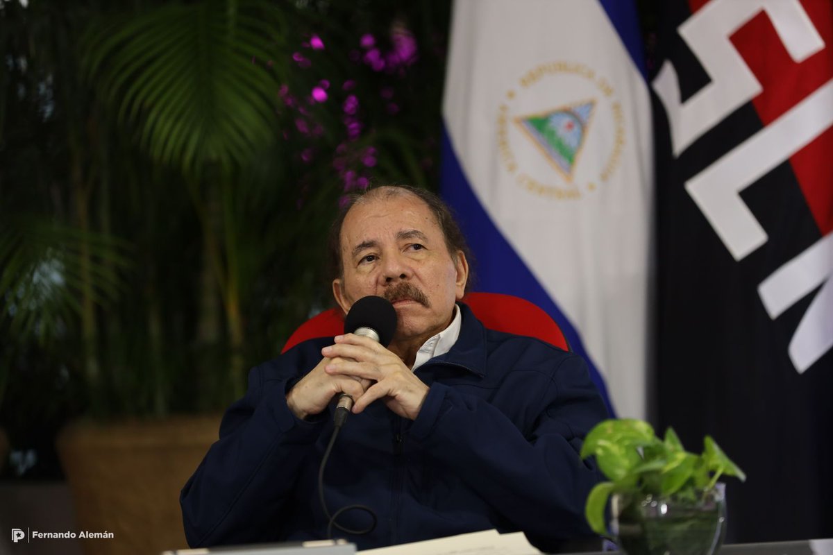 🧵Hilo de frases que más me gustaron del discurso del Comandante Daniel:

"El Camino que nos enseña Cristo es la paz"

"Nicaragua siempre ha defendido la paz"

"Hazme un instrumento de paz señor, donde haya odio que siembre amor"

#LaPazNuestraVictoria #TropaSandinista
