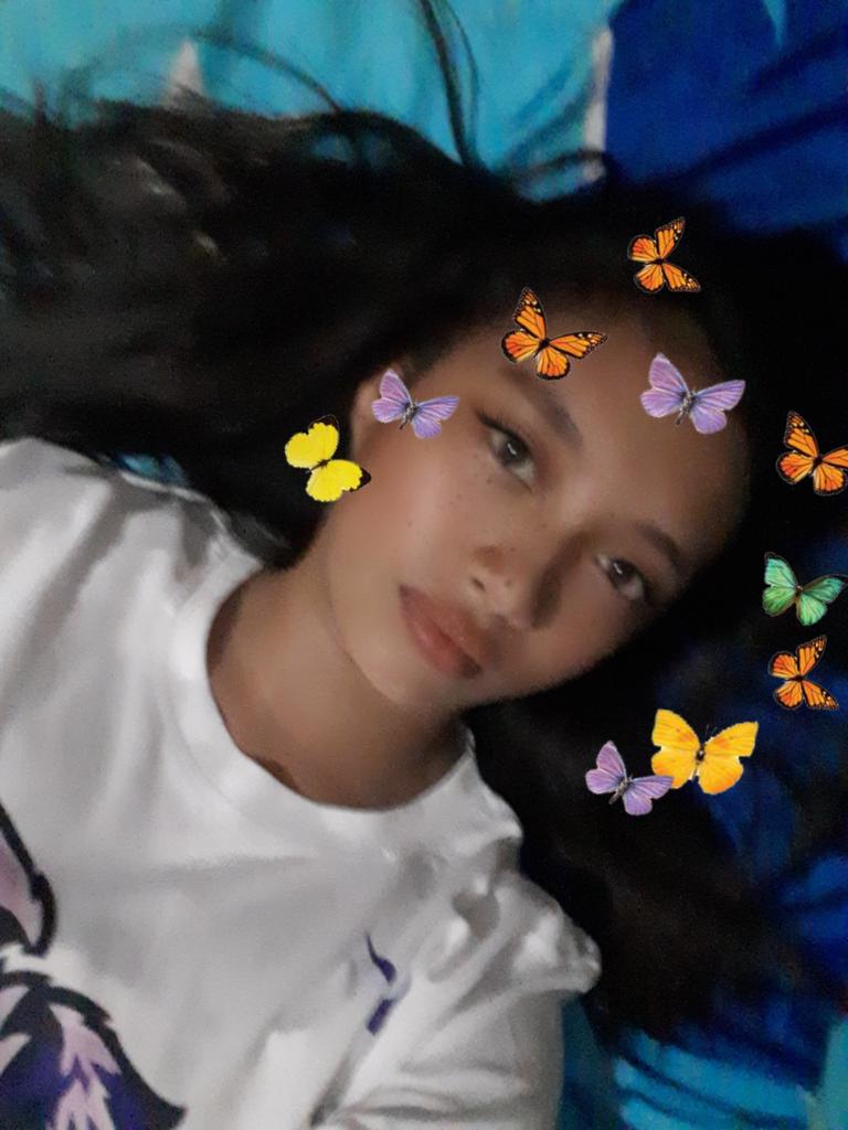 CatalunaMeryl's tweet photo. 🦋♡ https://t.co/8HAlx0HNbI