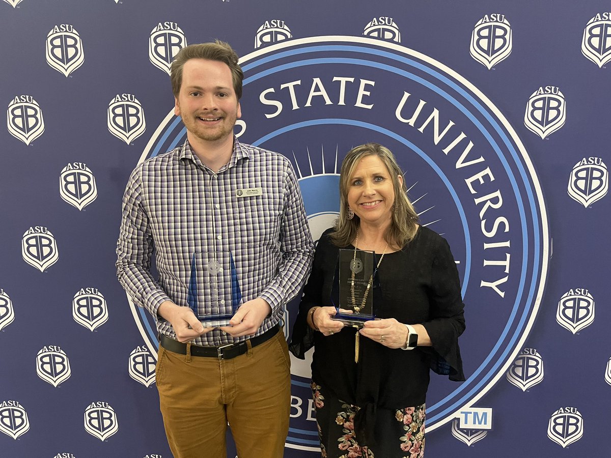 ASUBStudents's tweet image. Tonight, we hosted the annual Student Life Impact Awards Banquet. The event is an opportunity for our residential community to reflect on the past academic year. Residence hall honors, RAs, Vanguard Spirit, and Student Life Impact awards recipients were recognized. #BeVanguard🖖