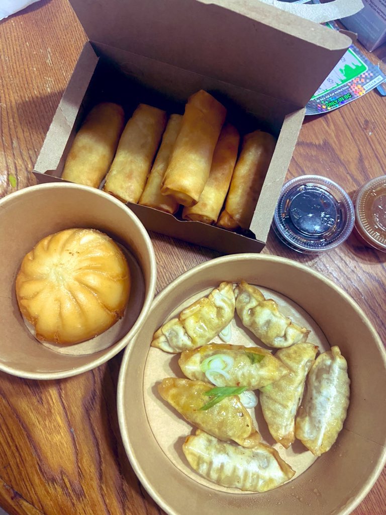 MizzzAlia's tweet photo. My delicious dinner tonight from the Dumpling  Factory 🥟 …. So yummy!!! #cityofPG #supportPG https://t.co/N5pp9dqUCJ