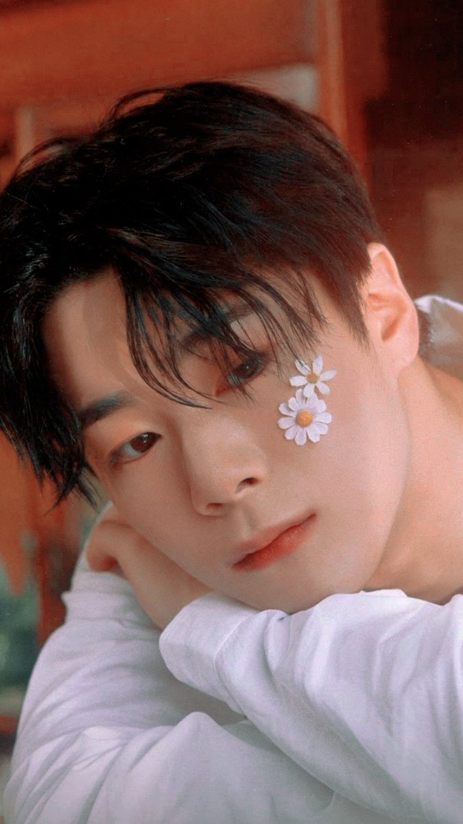 Staytiny_Rain's tweet photo. I can't believe this moonbin we love you https://t.co/xaJKPozAoc