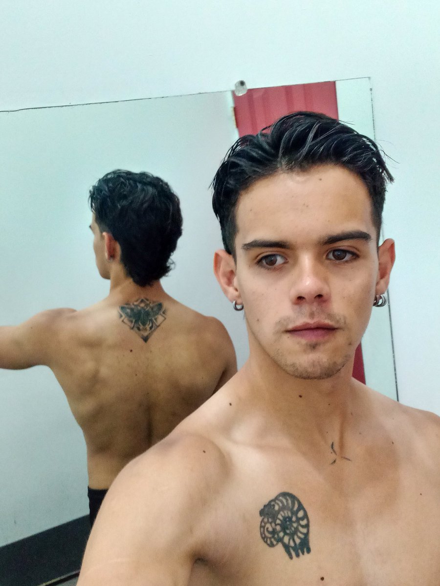 Johansanchez99's tweet photo. Loving my back🥰🥰 https://t.co/E0FTu5MsUu