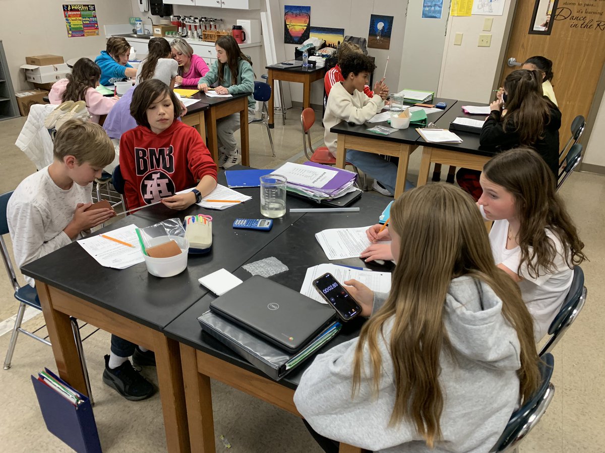 hartingsteach's tweet photo. So rewarding to be able to step back &amp; watch meaningful collaboration happen w/o my facilitation.  And then to also have to ask Ss to stop working several times in order to make it to the next class/bus on time? Priceless. Ice Box Challenge-which design will win? @IHMiddle https://t.co/k7MvksaPoS