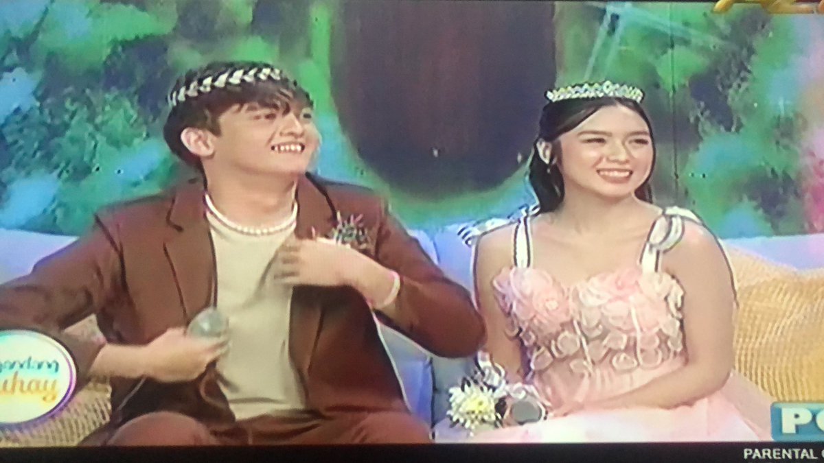 CapiliAnne03's tweet photo. Grabe bagay na bagay kau @francinecarreld @imsethfedelin  
#FranSeth 
#franseth4yearsoflove 

FRANSETH MB PromDay https://t.co/XqFbKgCFPl