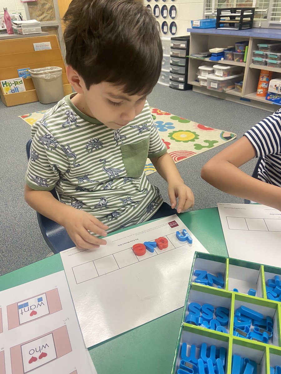 Practicing spelling heart words <a href="/GlebeAPS/">Glebe Elementary APS</a>