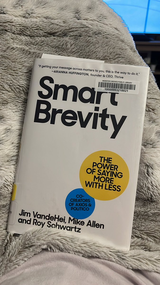 LeahKoch_'s tweet image. Thanks for the recommendation, @sshubitz! Excited to chat about Smart Brevity with #TWTBlog colleagues next month.