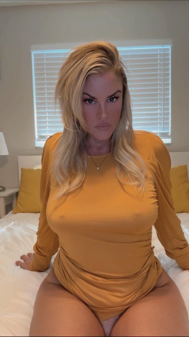 Mommy has a snack for you💦  Want more🥵🐱👇🏼  https://t.co/hUmDQa5p8q  https://t.co/EUmvujhYo7 https://t<a href="/tag/natural"class="tags"><span>#natural</span></a><a href="/tag/milf"class="tags"><span>#milf</span></a><a href="/tag/sellingcontent"class="tags"><span>#sellingcontent</span></a>